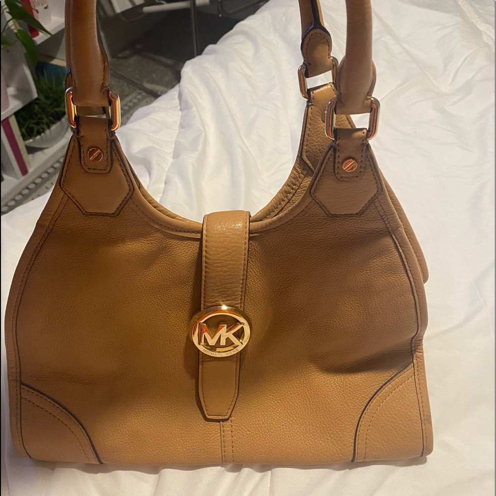 🔥🔥🔥🔥🔥Great condition Michael Kors bag